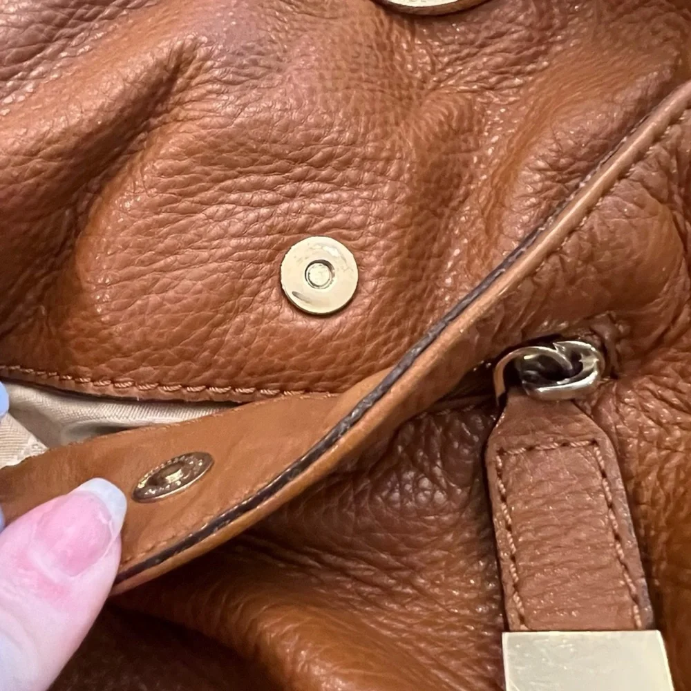 MICHAEL Michael Kors Tan Gold Leather Large Layton Hobo Bag Zippered BOHO Preppy - Picture 3 of 16